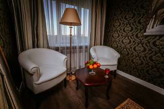 Гостиница Волга Тверь Номер делюкс с 1 двуспальной кроватью-4